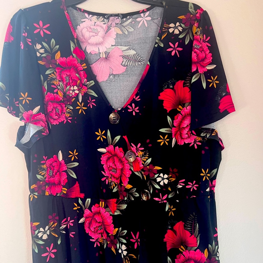 Black floral top- never worn